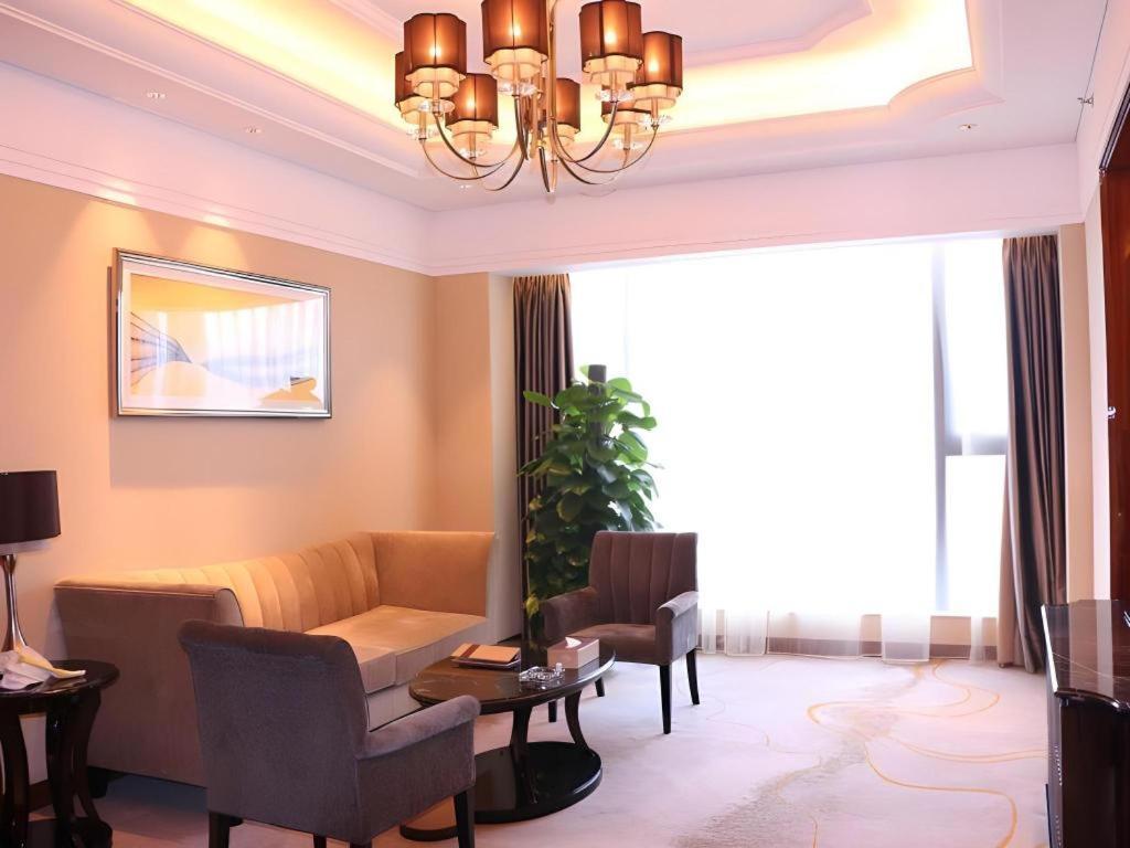 Hotel Wyndham Grand Plaza Royale Xianglin Shaoyang Extérieur photo