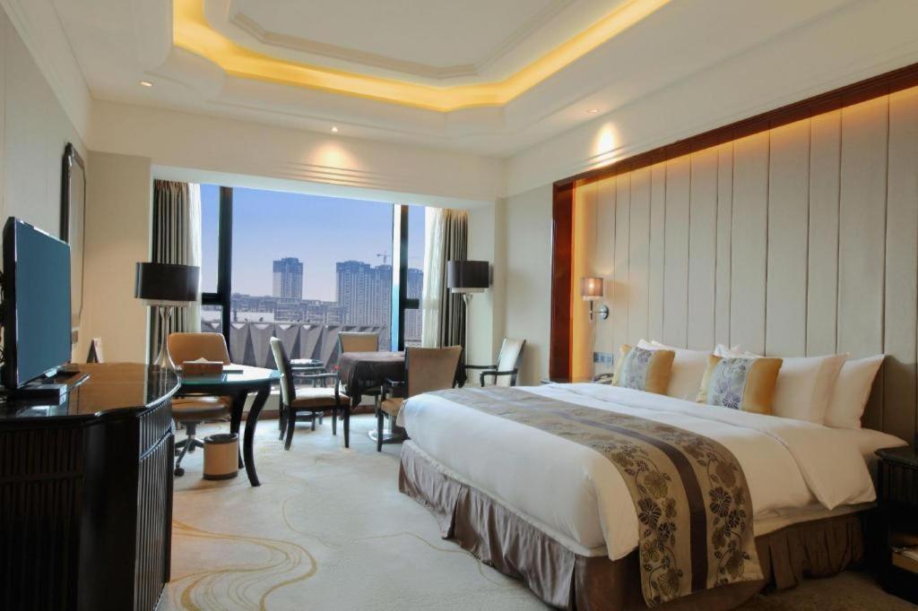 Hotel Wyndham Grand Plaza Royale Xianglin Shaoyang Extérieur photo