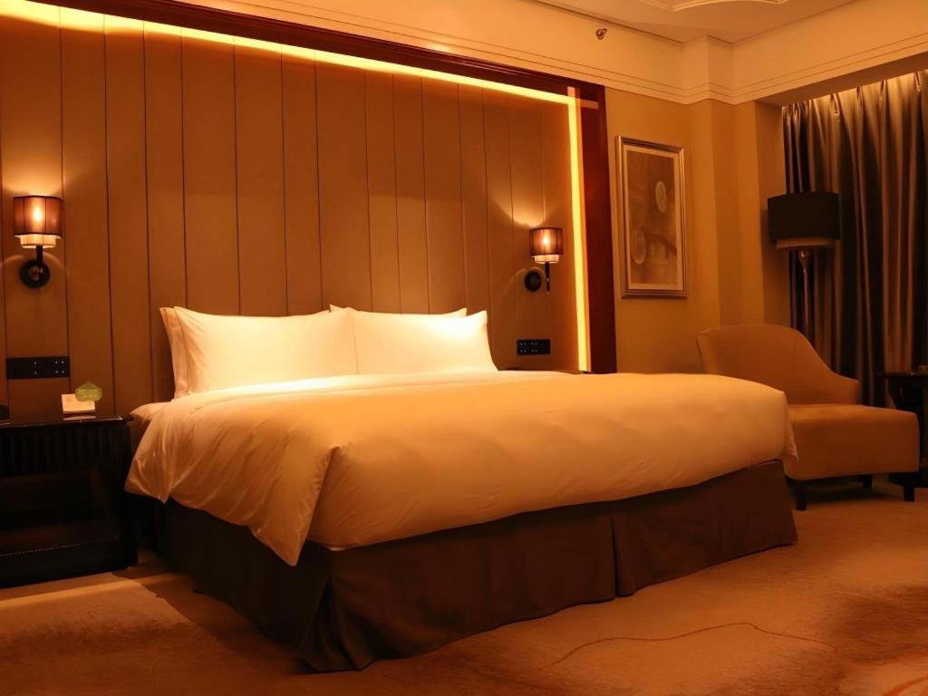 Hotel Wyndham Grand Plaza Royale Xianglin Shaoyang Extérieur photo