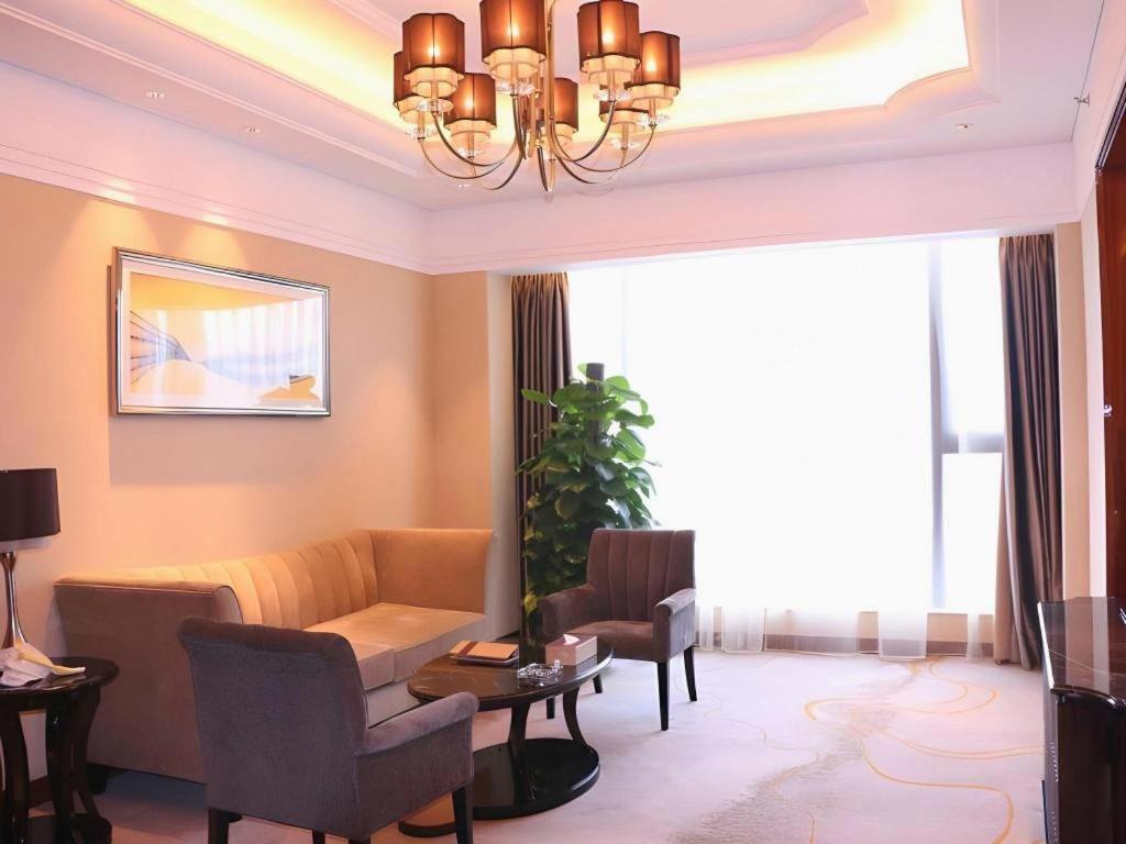 Hotel Wyndham Grand Plaza Royale Xianglin Shaoyang Extérieur photo