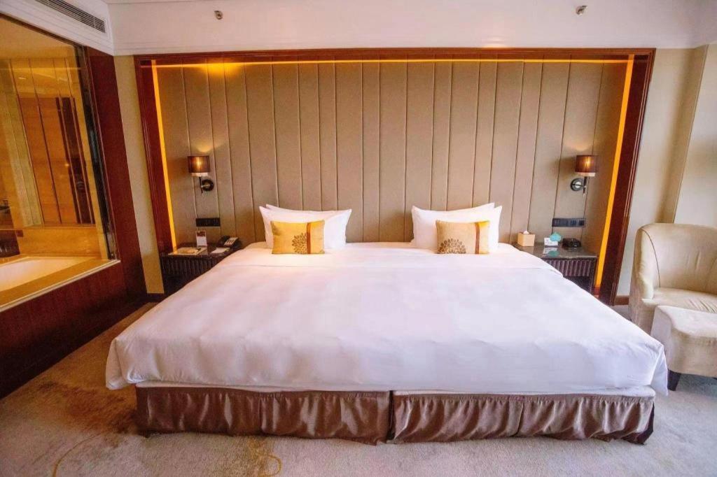 Hotel Wyndham Grand Plaza Royale Xianglin Shaoyang Extérieur photo